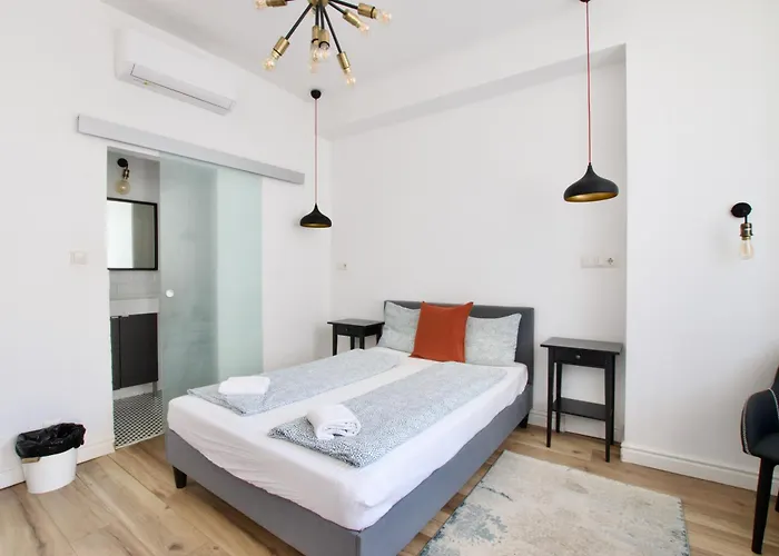Luxury Apartment By Hi5 - Regiposta